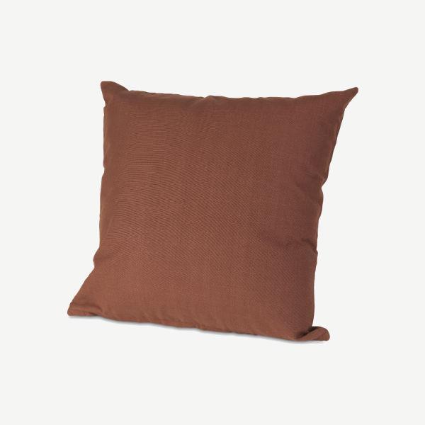 Cojín veraniego color marrón ideal para decorar tu salón.